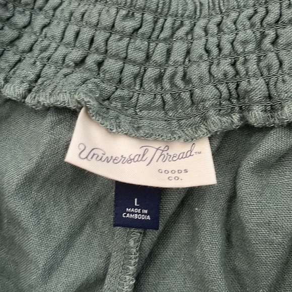 Linen shorts - Picture 2 of 2